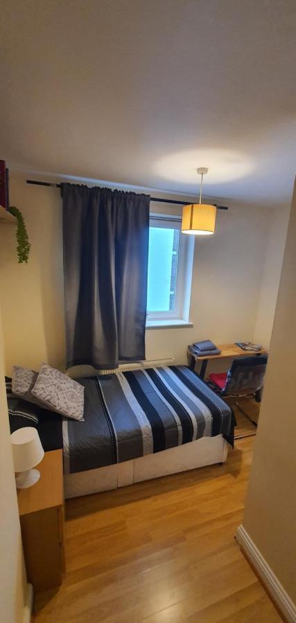 Double Room&Private Bath Near The Square Mile لندن المظهر الخارجي الصورة